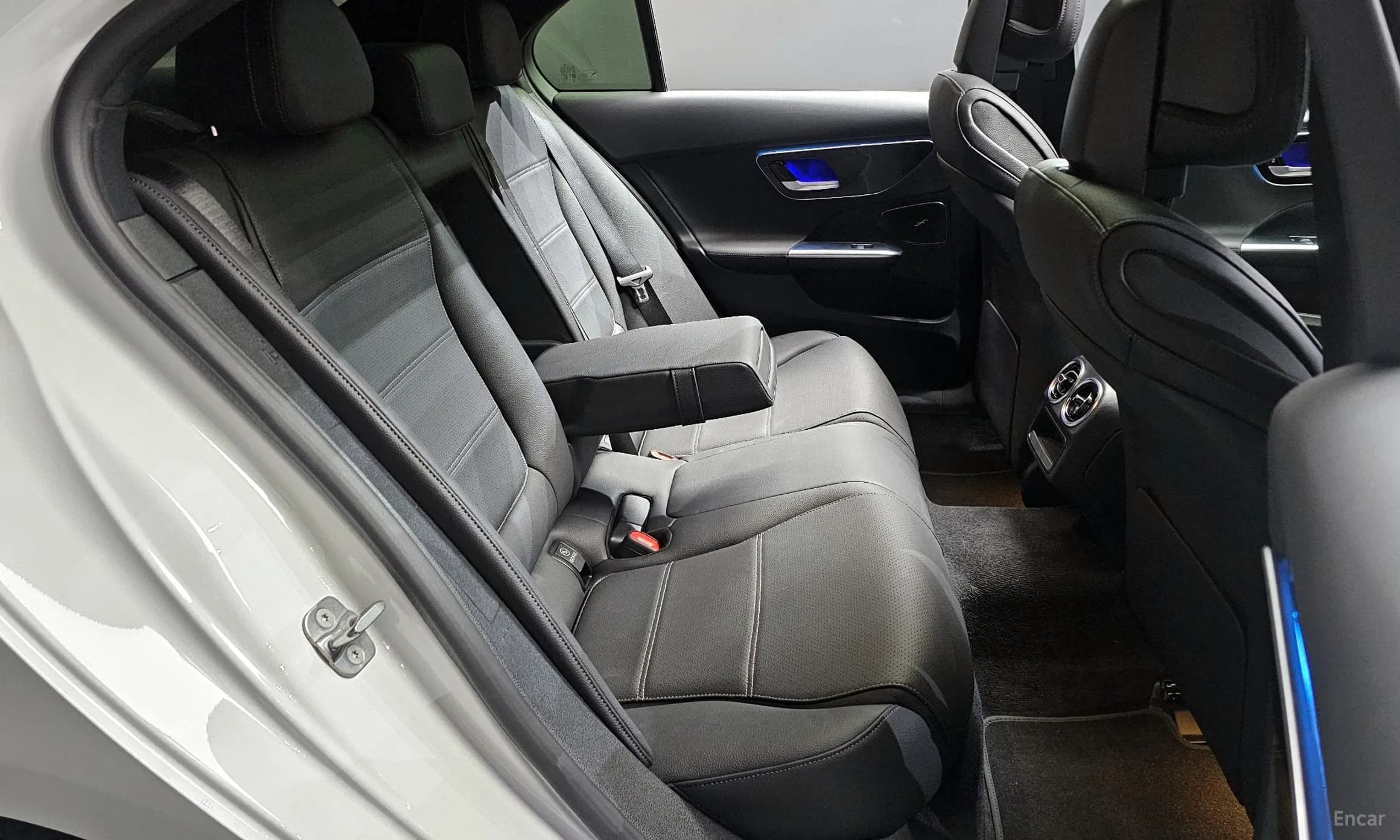 C-Class W206