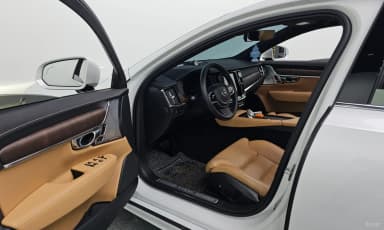 S90