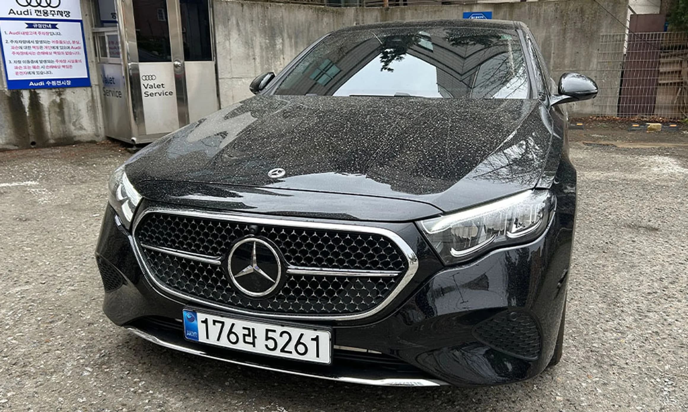E-Class W214