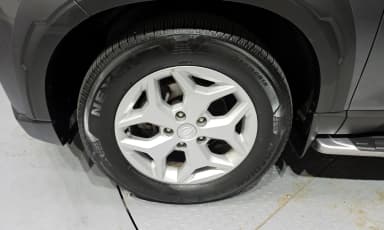 Rexton Sports Khan