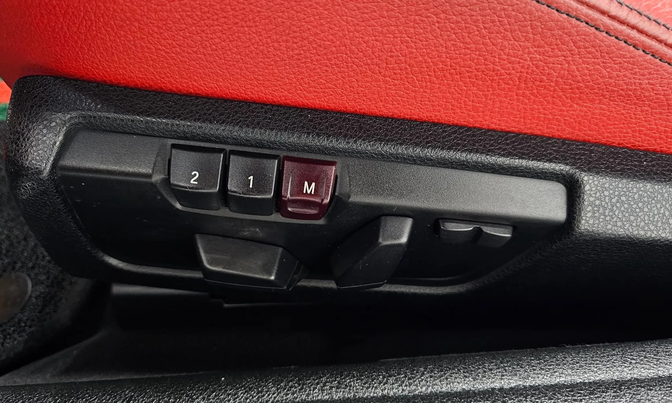 Series 4 (F32)