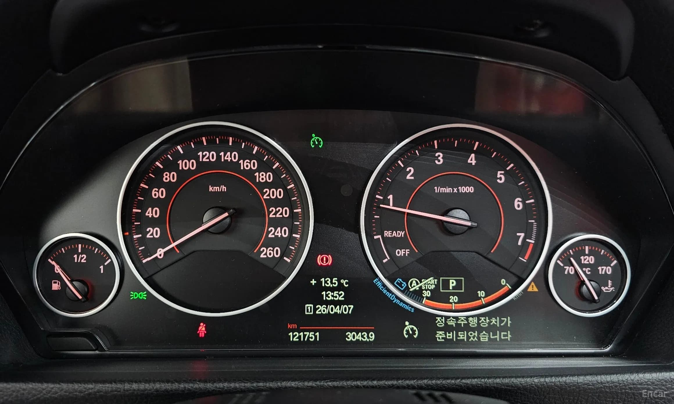 Series 4 (F32)