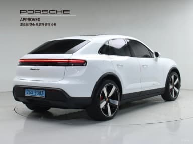 Macan EV