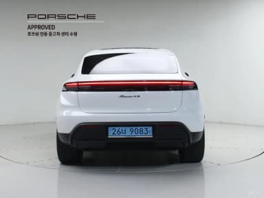 Macan EV