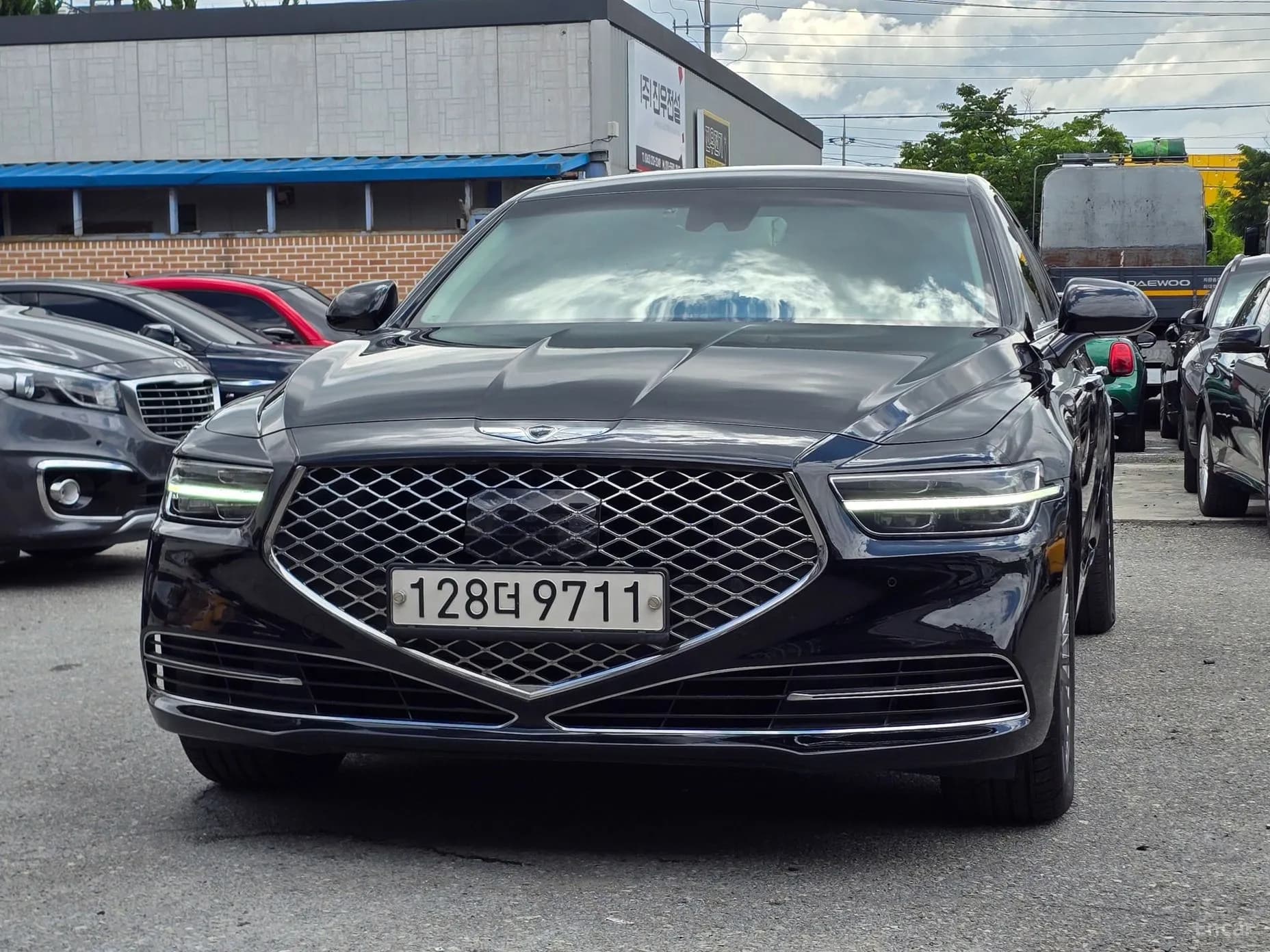 G90