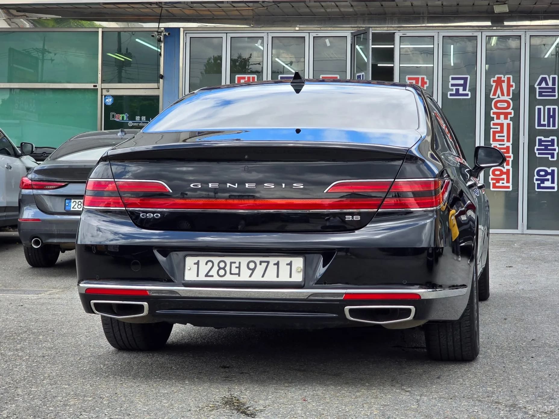 G90