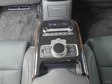G90