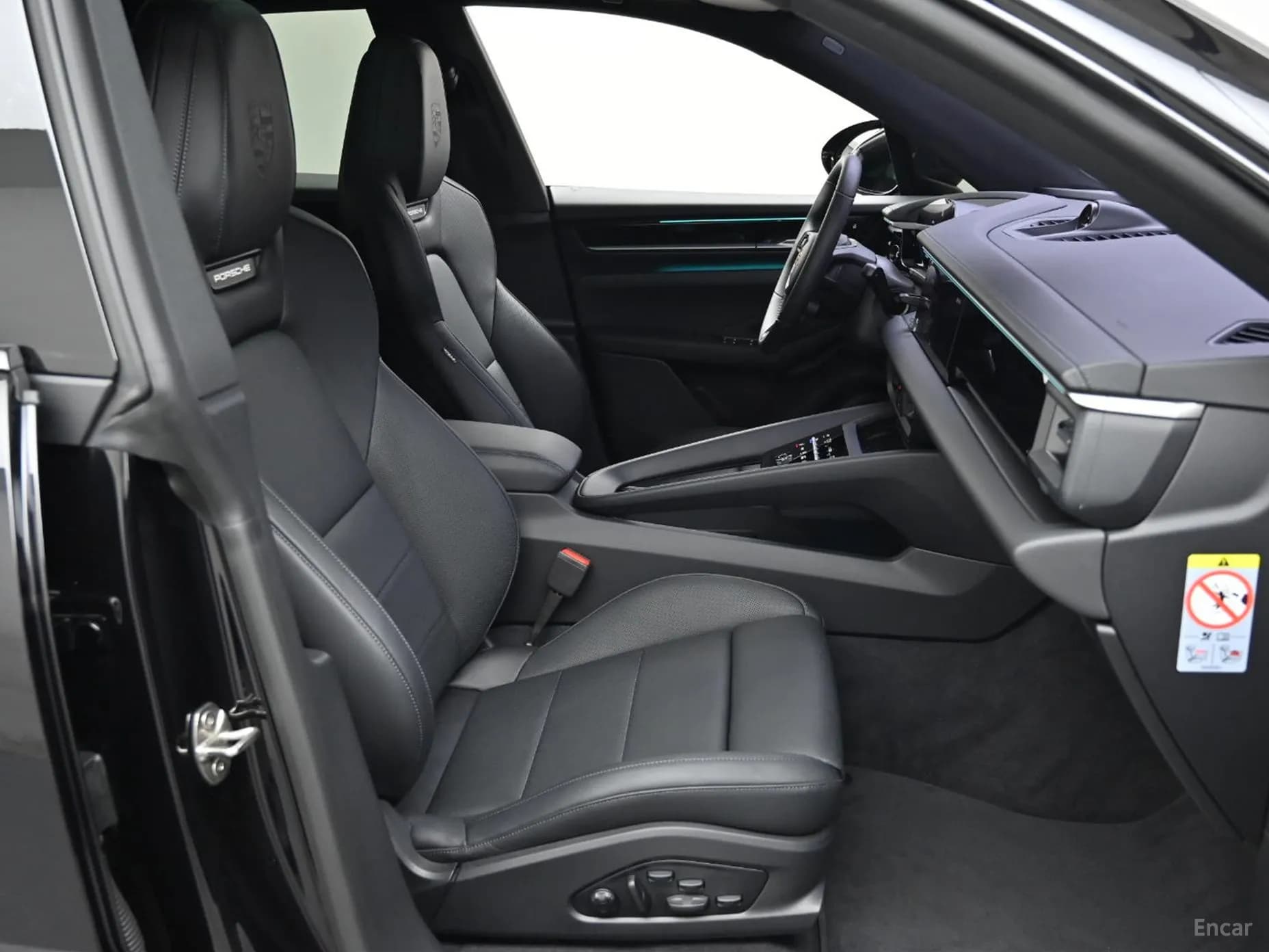 Macan EV