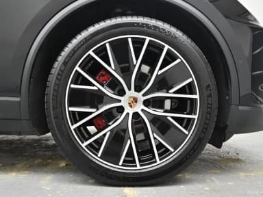 Macan EV