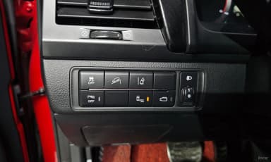 Rexton Sports Khan