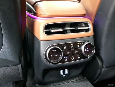 GV70