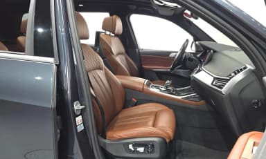 X7 (G07)