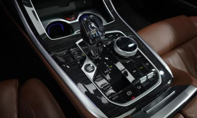 X7 (G07)