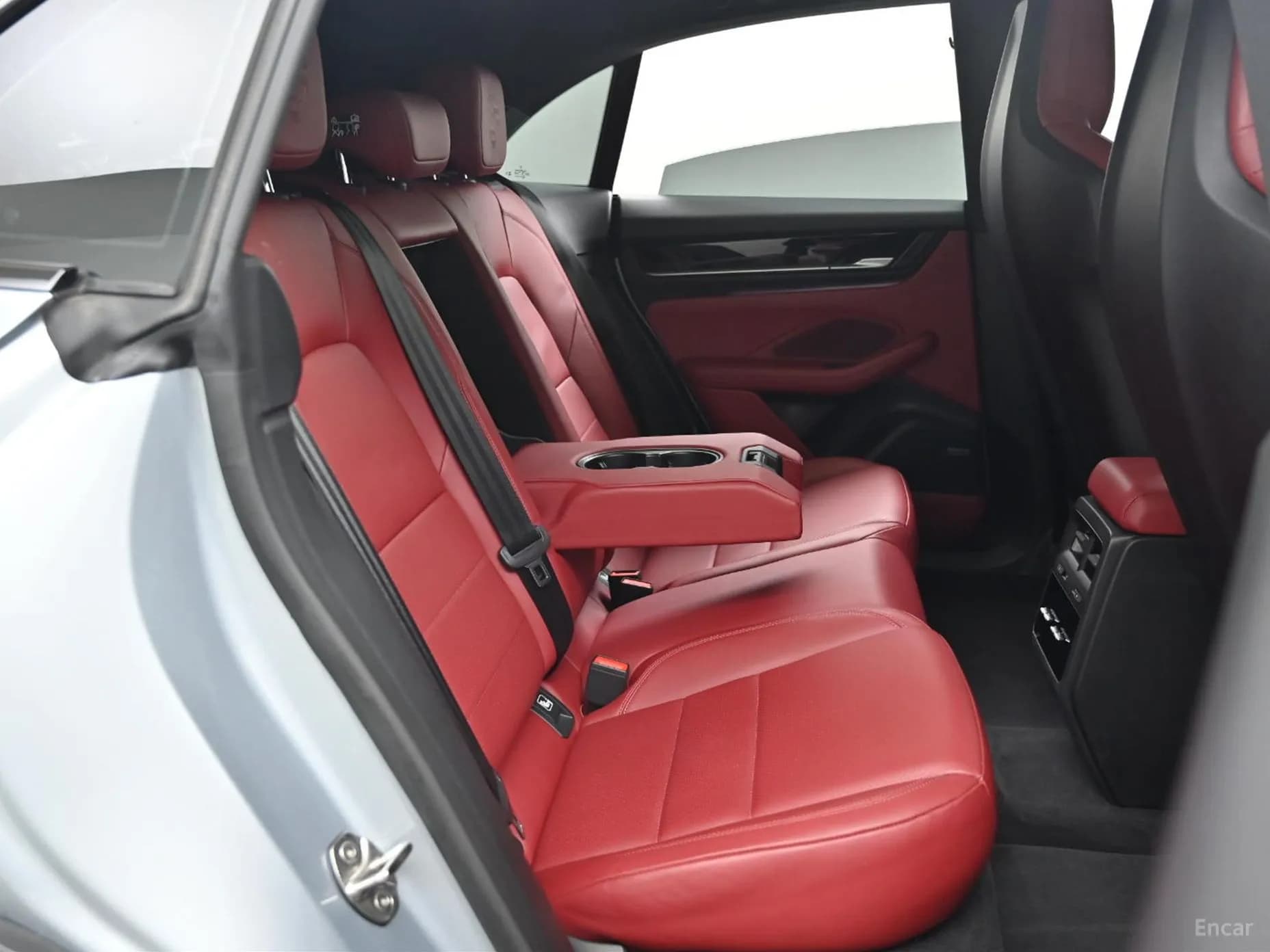 Macan EV