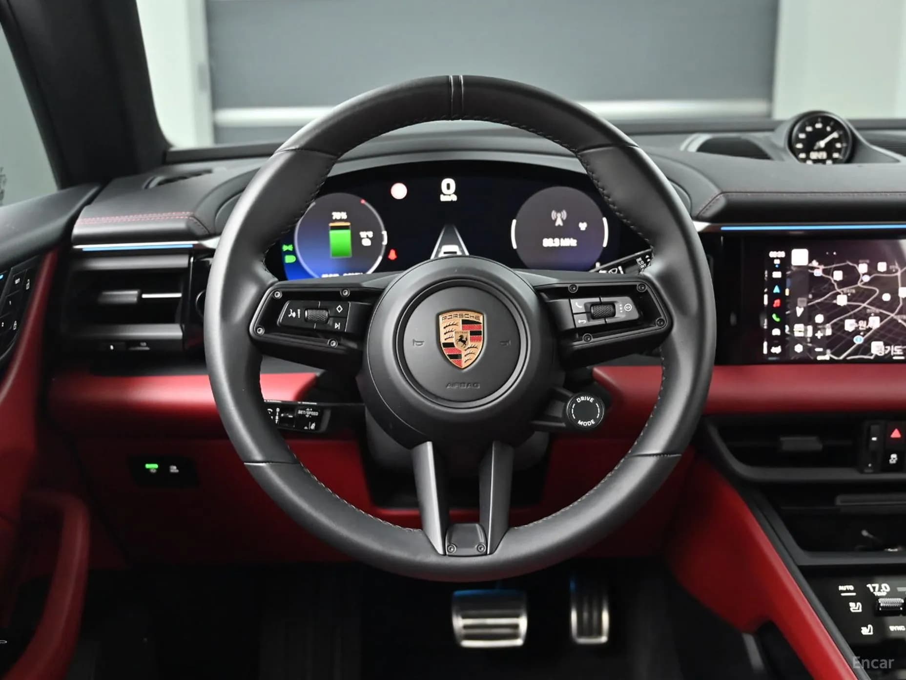Macan EV