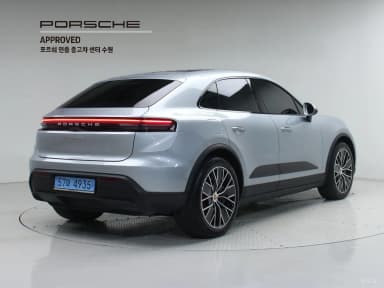 Macan EV