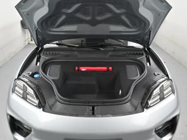 Macan EV