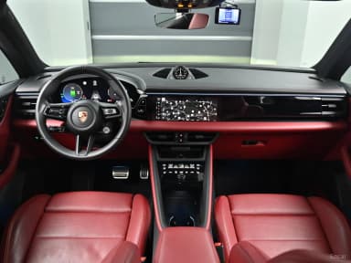 Macan EV