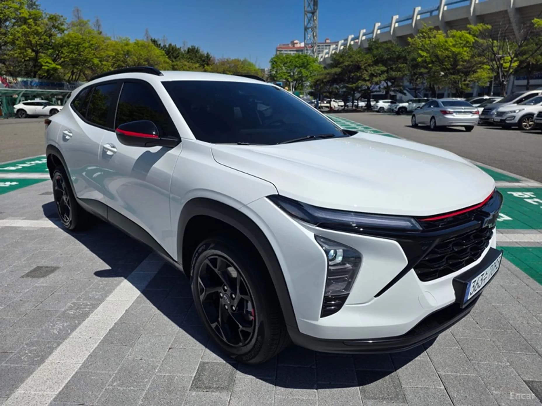Trax Crossover