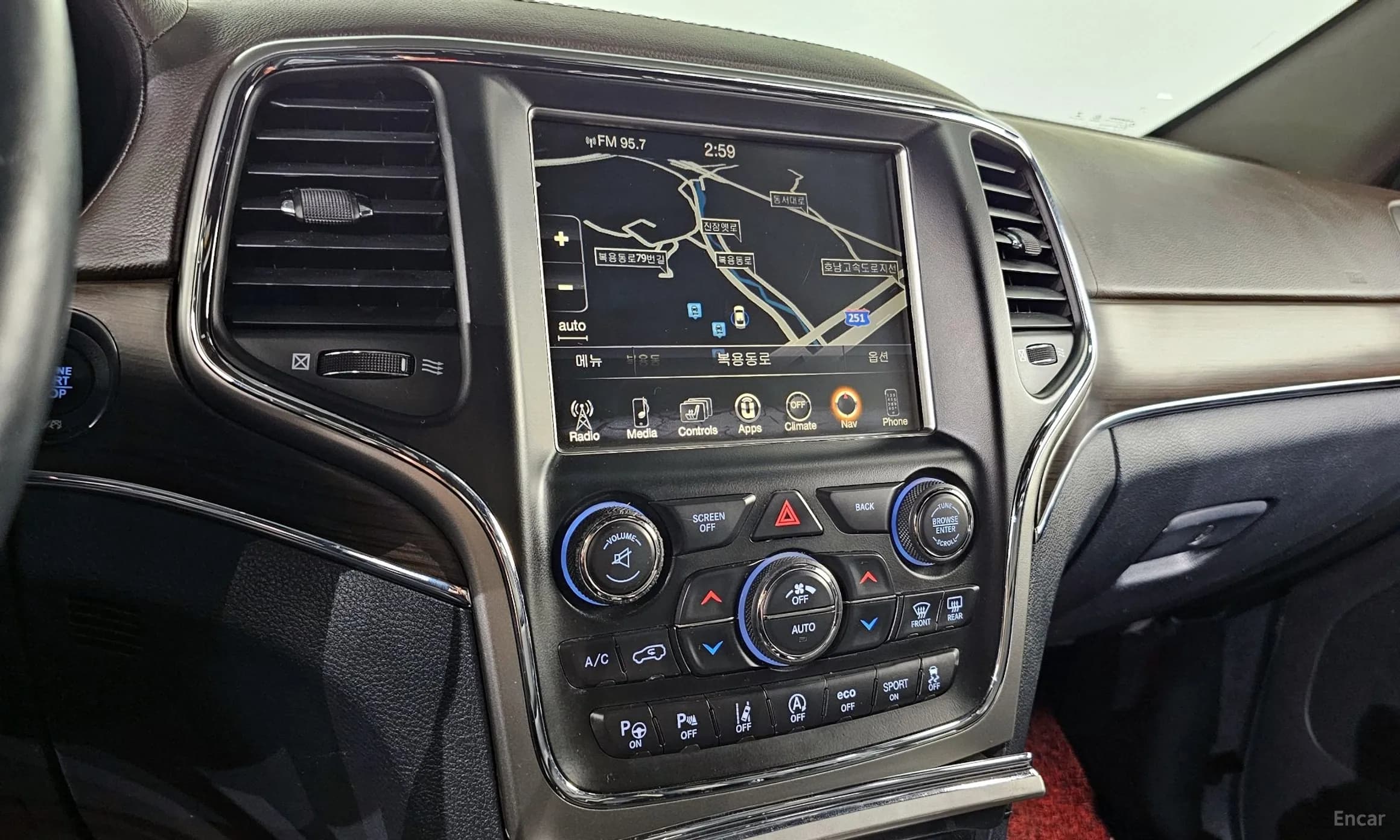 Grand Cherokee