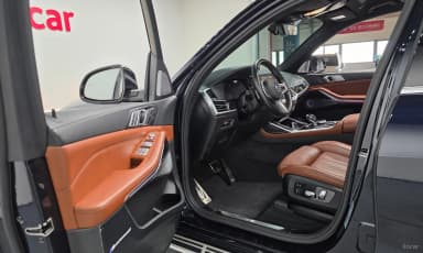 X7 (G07)