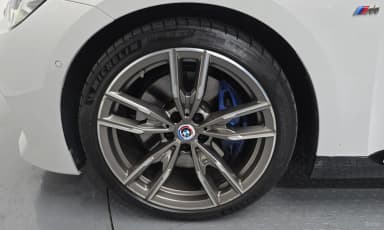 2 Series (G42)