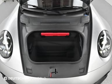 911 (992)