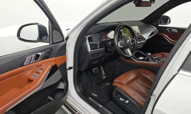 X7 (G07)