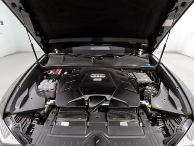 Q8 (4M)