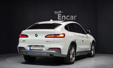 X4 (G02)