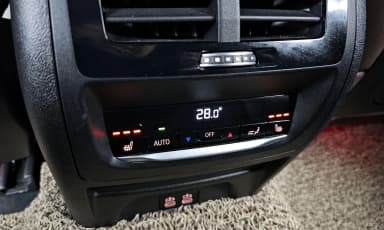 X4 (G02)