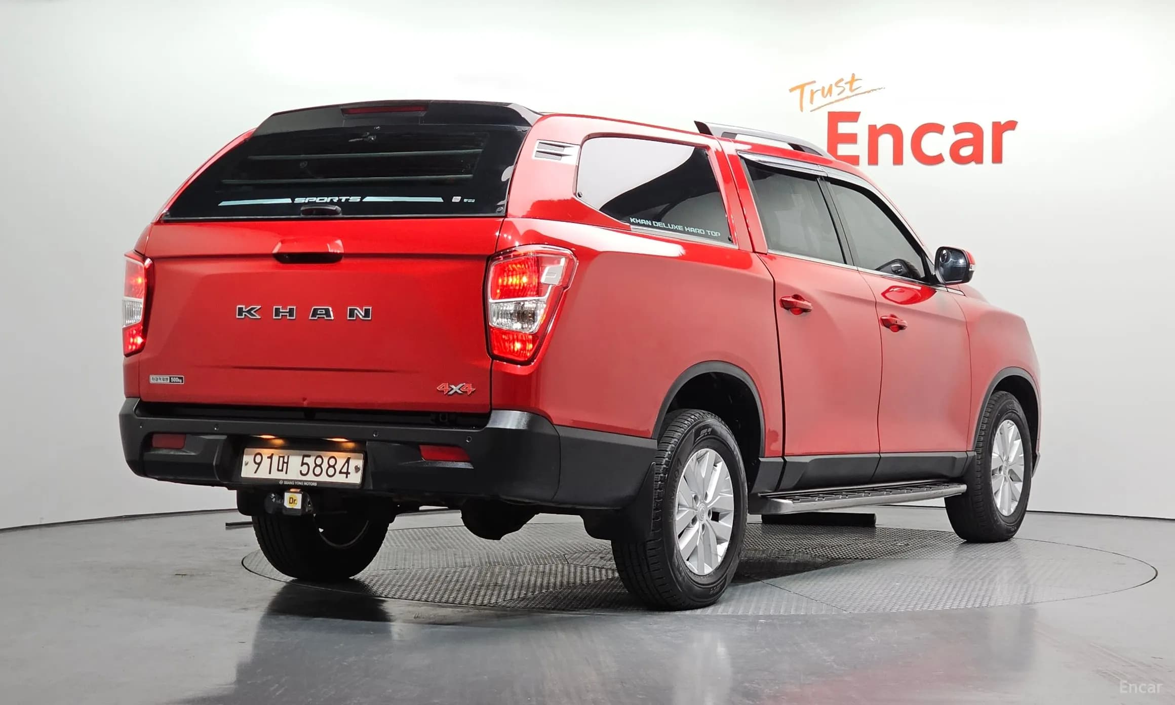 Rexton Sports Khan