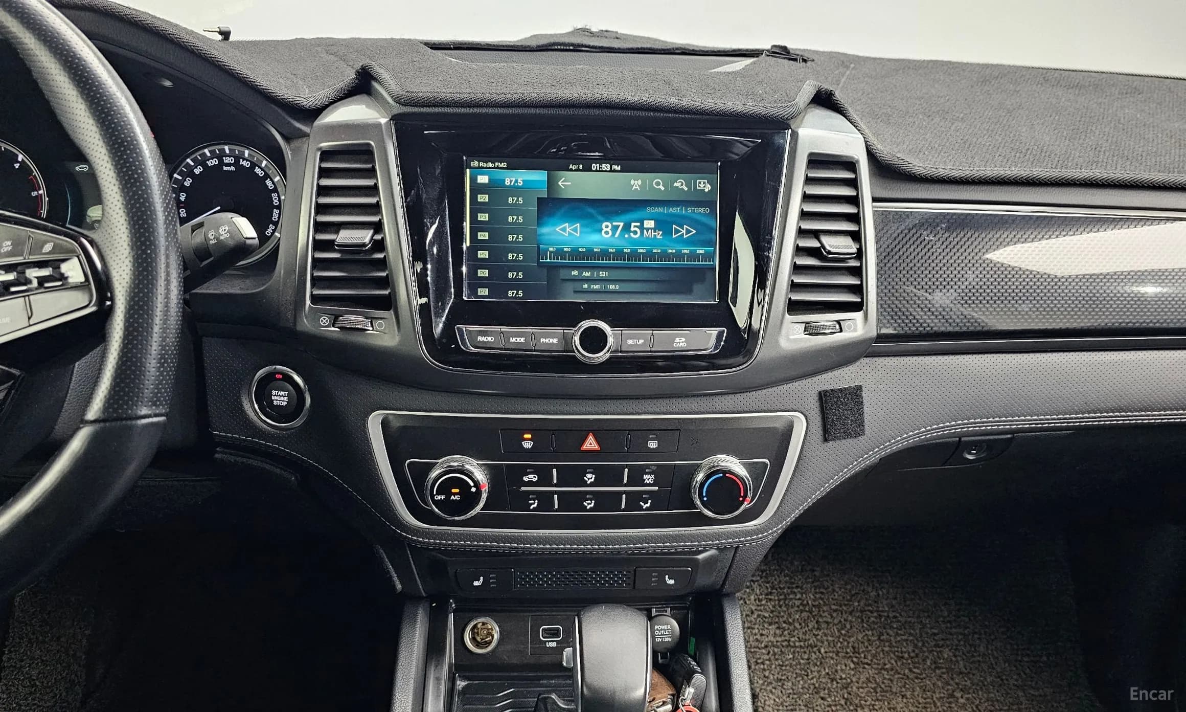 Rexton Sports Khan