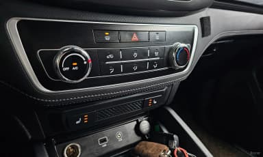 Rexton Sports Khan
