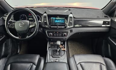 Rexton Sports Khan