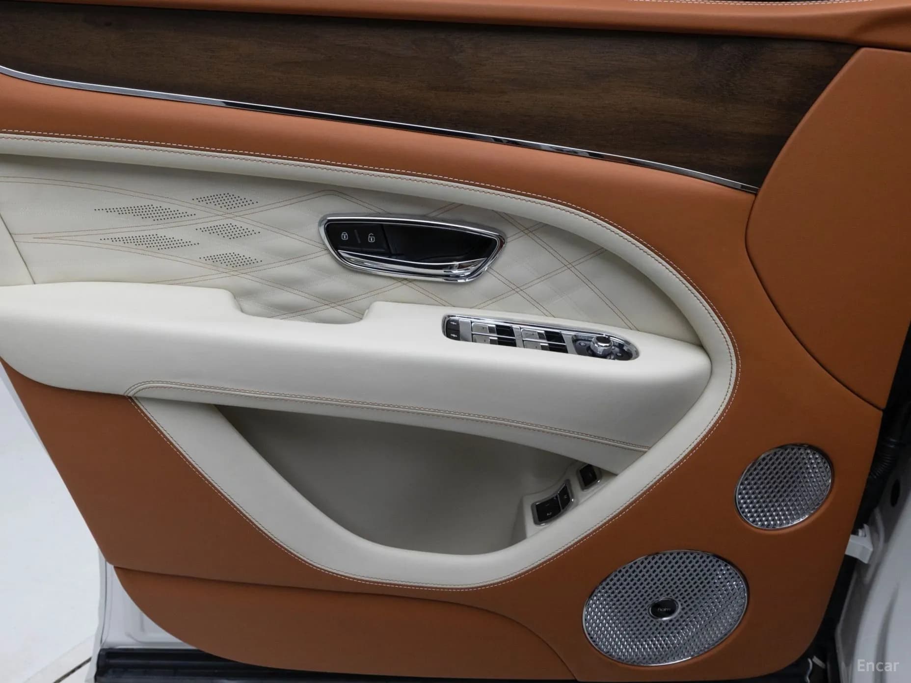 Bentayga