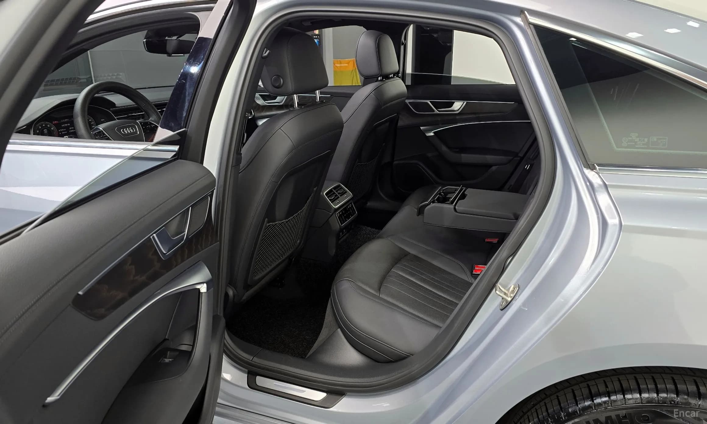 A6 (C8)