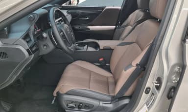 ES300h 7th Generation