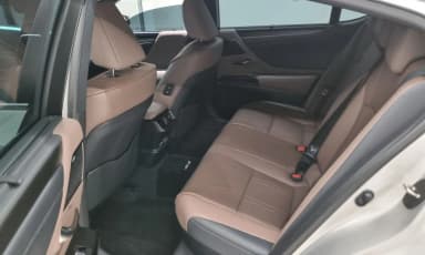 ES300h 7th Generation
