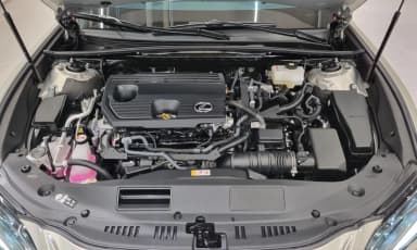 ES300h 7th Generation