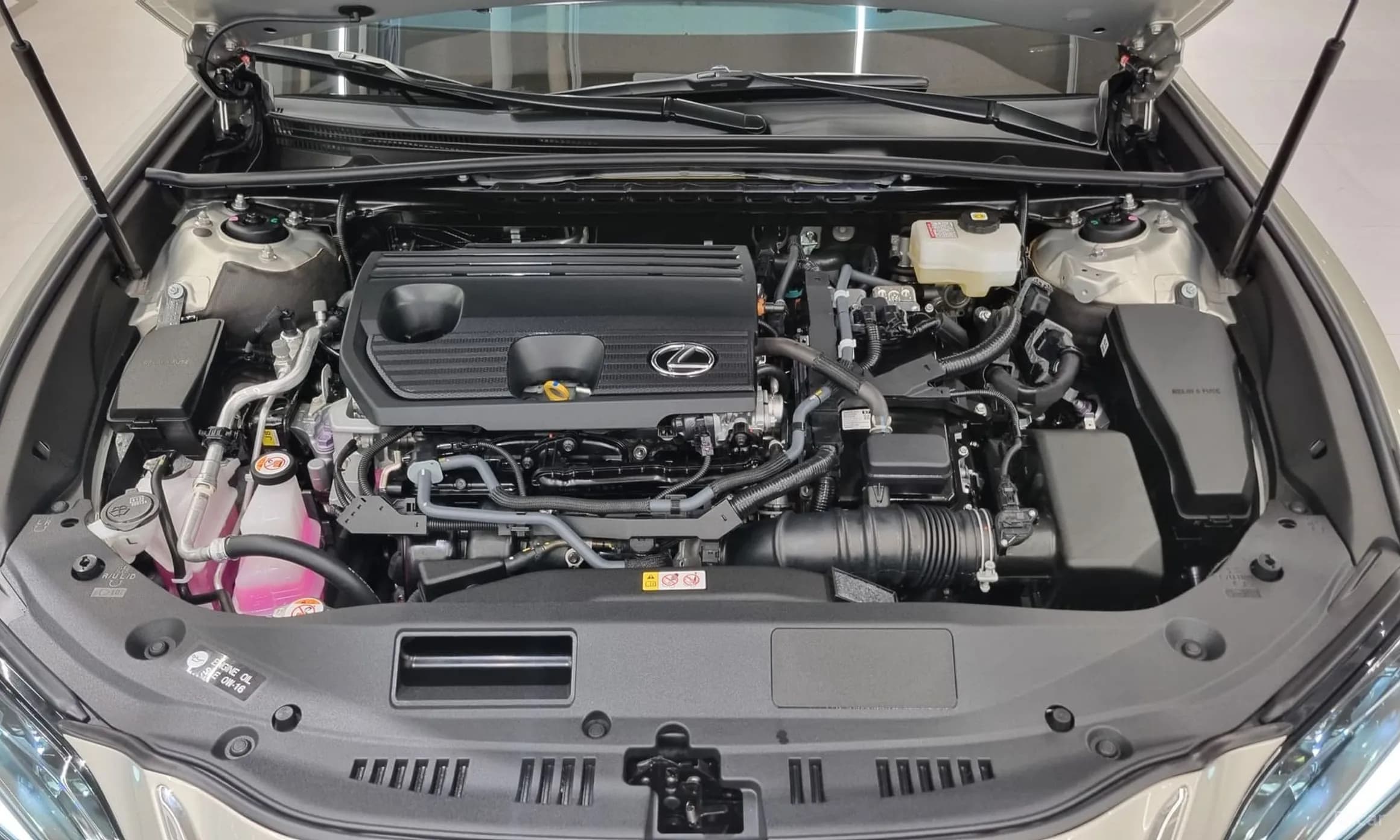 ES300h 7th Generation