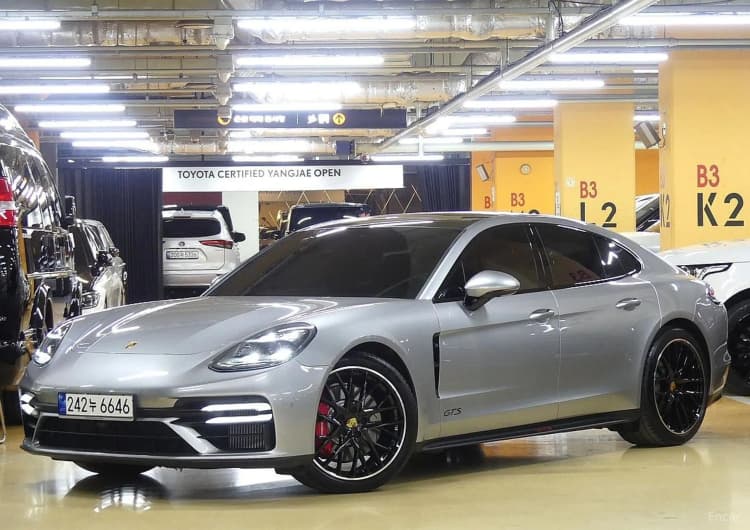 Panamera (971)