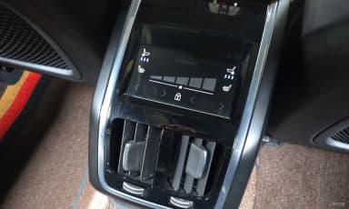 S90