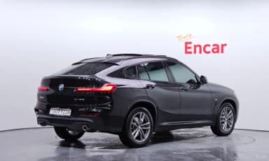 X4 (G02)