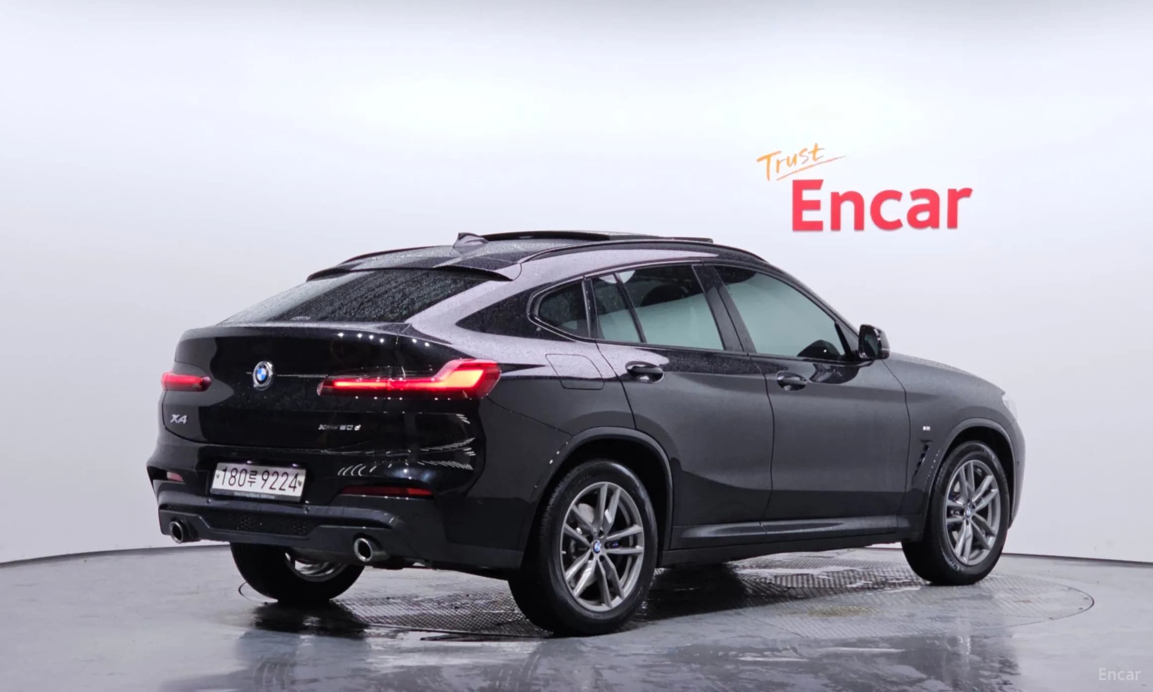X4 (G02)