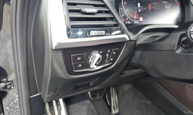 X4 (G02)