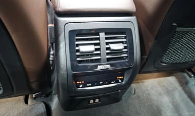 X4 (G02)