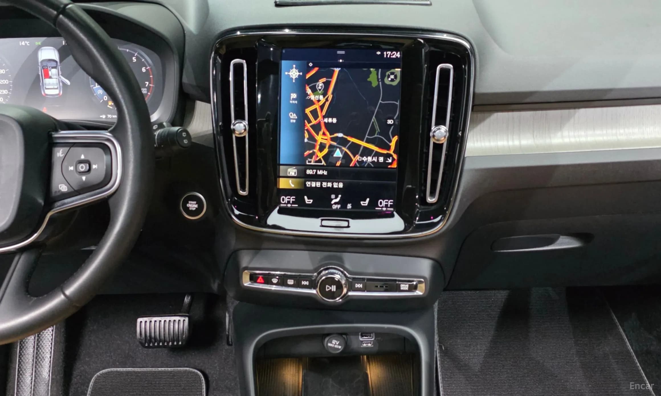 XC40