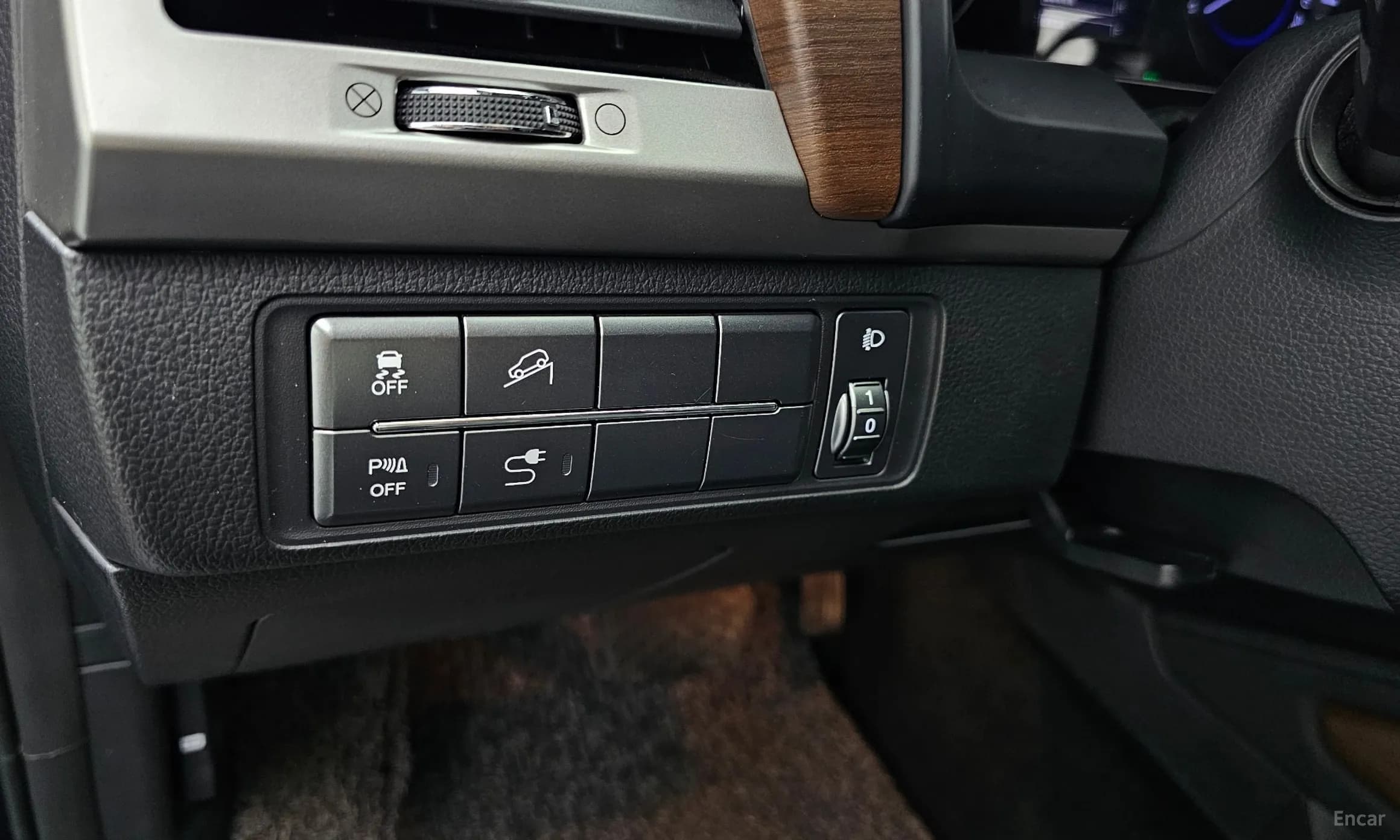 G4 Rexton