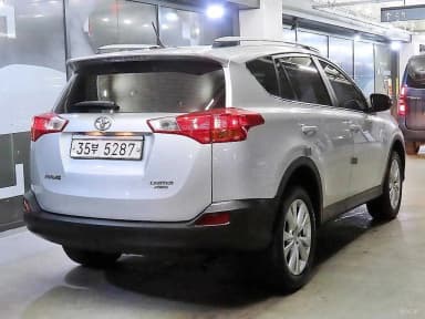 RAV4